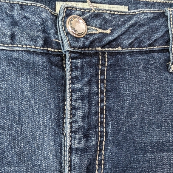 Cato denim contemporary women's capri jeans with embellished pockets size 16 - Picture 4 of 6